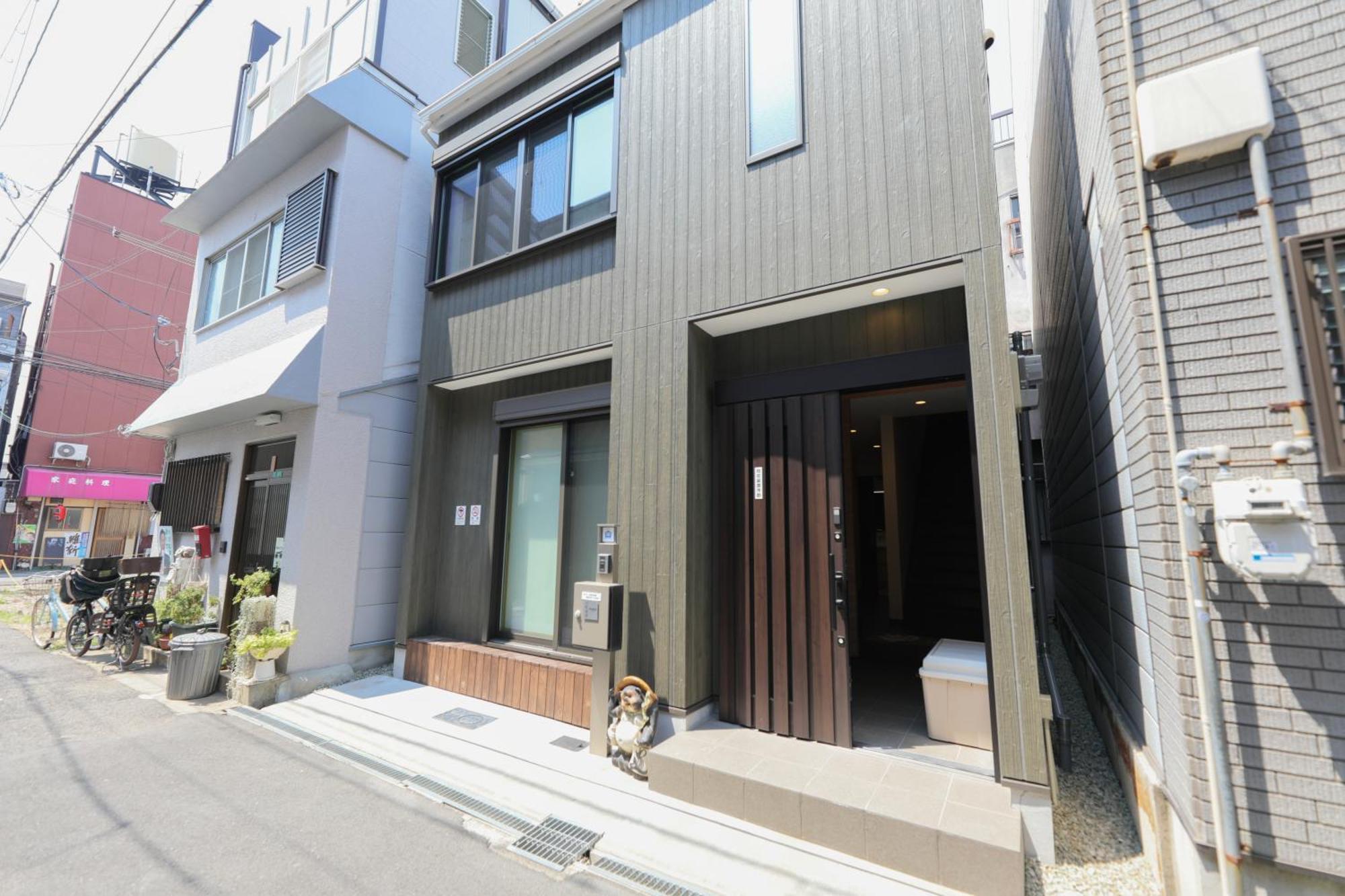 小田別荘 難波 Oda Villa Namba أوساكا المظهر الخارجي الصورة